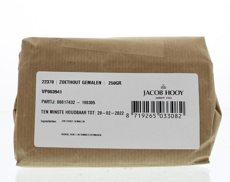 Ground licorice root in a 250g jar from Jacob Hooy, ideal for herbal remedies and cooking, part of kruiden and maaltijdmixen.