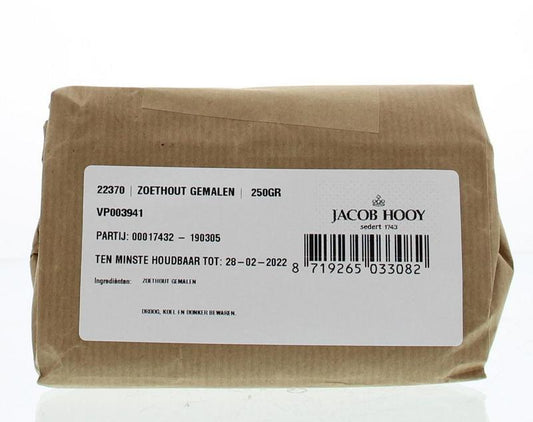 Ground licorice root in a 250g jar from Jacob Hooy, ideal for herbal remedies and cooking, part of kruiden and maaltijdmixen.