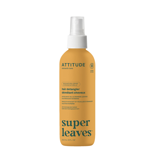 Attitude Super Leaves anti-ktit haarspray with orange leaves, 240ml bottle, hair styling product in a spray bottle with orange leaf design