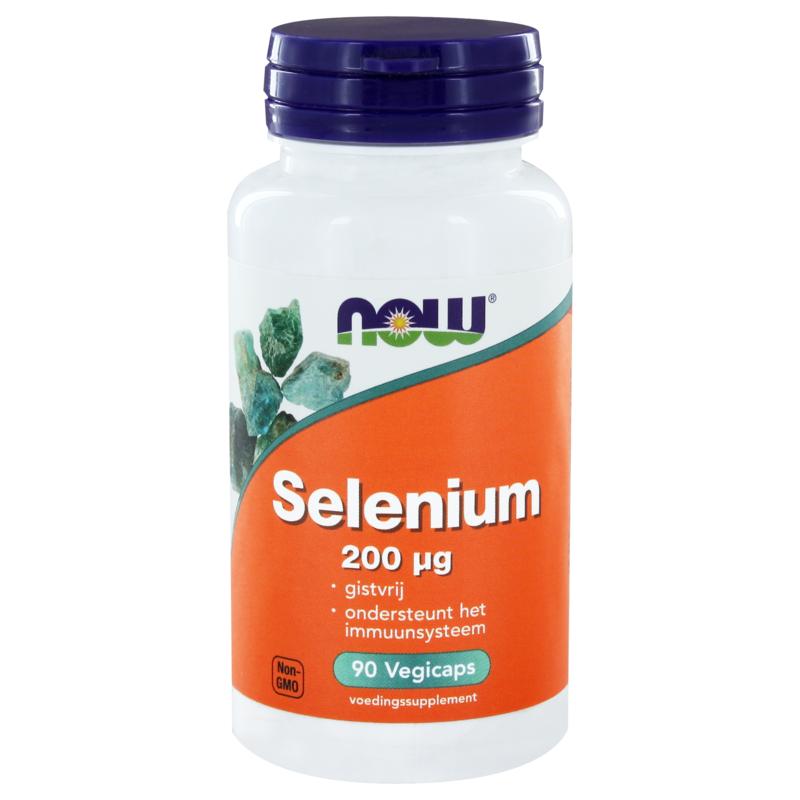 Vegetarische capsules van NOW Selenium gistvrij 200mcg, mineraal supplement in een open capsule met zilveren verpakking.
