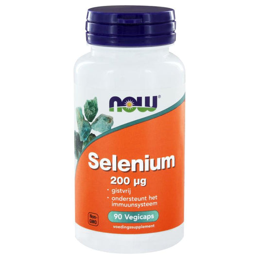 Vegetarische capsules van NOW Selenium gistvrij 200mcg, mineraal supplement in een open capsule met zilveren verpakking.