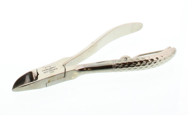 Malteser manicure and pedicure nail clipper grip with 10cm length, metal tool for precise grooming, single item.
