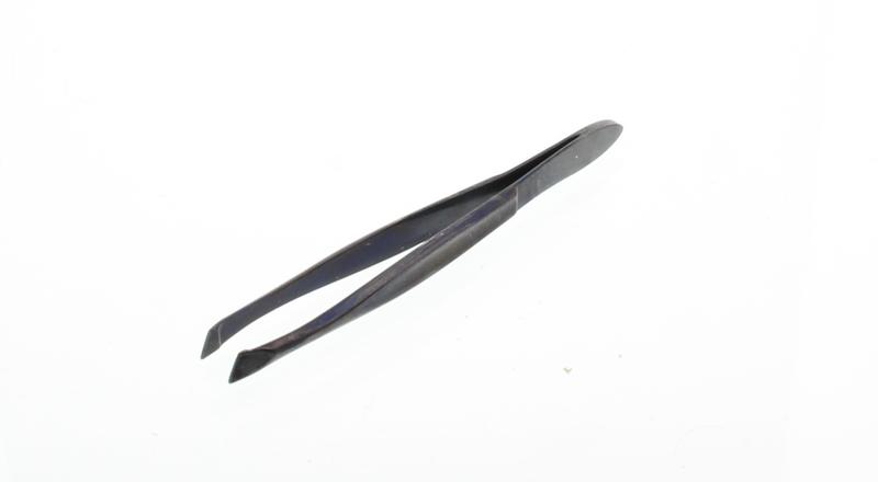 Malteser stainless steel tweezers, 8cm long, with a precision tip, ideal for detailed handling in steelware applications.