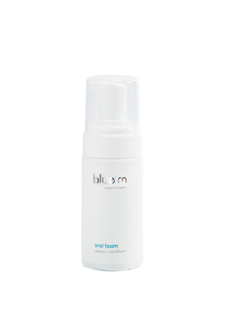 Bluem Oral Foam aligner cleaner 100ml in a bottle, used for dental hygiene and aligner maintenance.