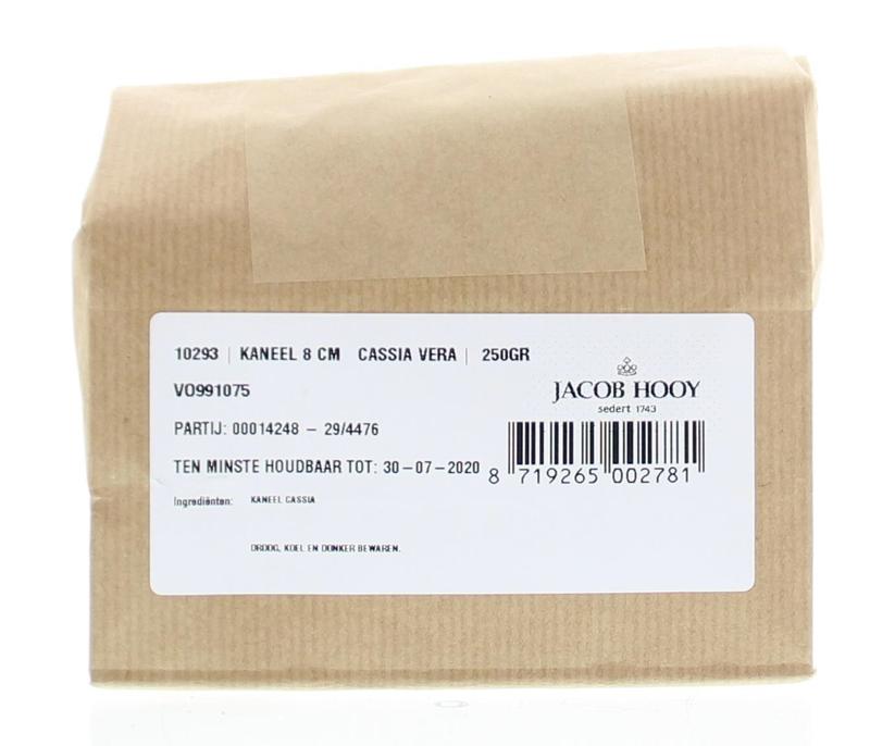 Jacob Hooy Kaneel stick 8cm, 250g, aromatic cinnamon spice for baking and cooking, in a clear container.