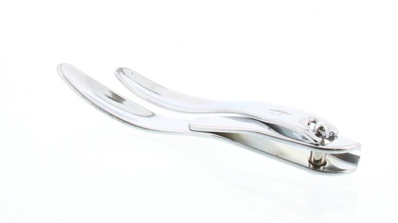 Malteser Nagelknipper draai 8cm, manicure and pedicure tool, stainless steel nail clipper with curved cutting edge.