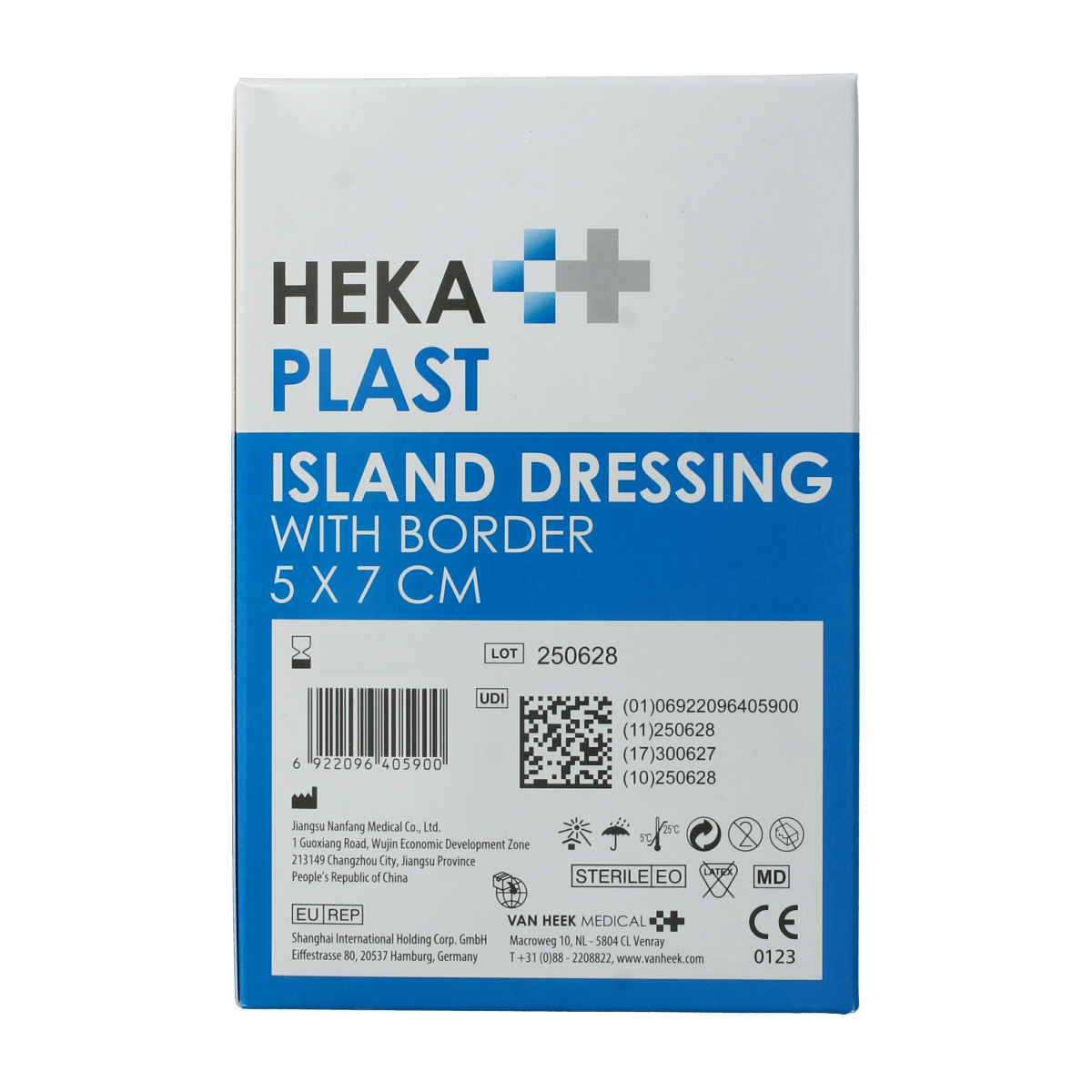 Hekaplast Border 5cm x 7cm island adhesive bandages, pack of 50, for wound care and protection.