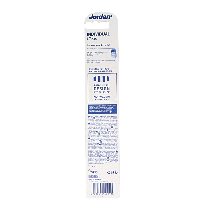 Jordan Tandenborstel individual clean medium toothbrush, showing soft bristles and ergonomic handle in a close-up image.