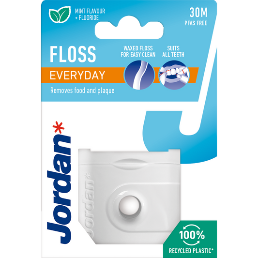 Jordan Everyday dental floss 50 meters for oral hygiene and brushing control, displayed in a clear image.
