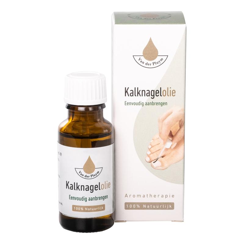 Van Der Pluym Kalknagelolie 20ml for foot care, showing the bottle with label and applicator brush.