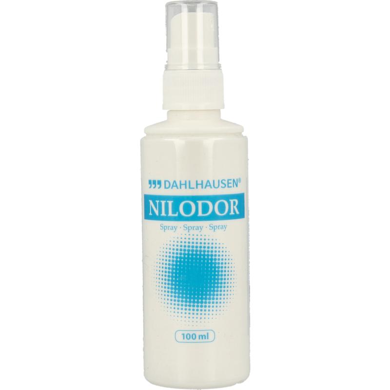 Nilodor Etherische Oliën sprayflacon 100ml with aromatic essential oil in a clear glass bottle.