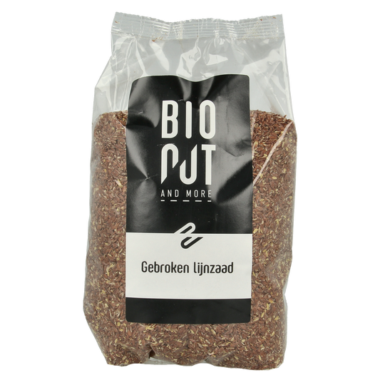 Bionut organic broken flaxseed in 750g bag, raw superfood with golden-brown seeds for healthy recipes and nutrition.
