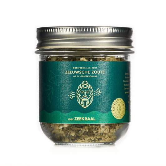 Zeeuwsche Zoute Zoute met zeekraal in glazen pot, 100g, kruiden en zoutmengsel with sea kale for seasoning or cooking.
