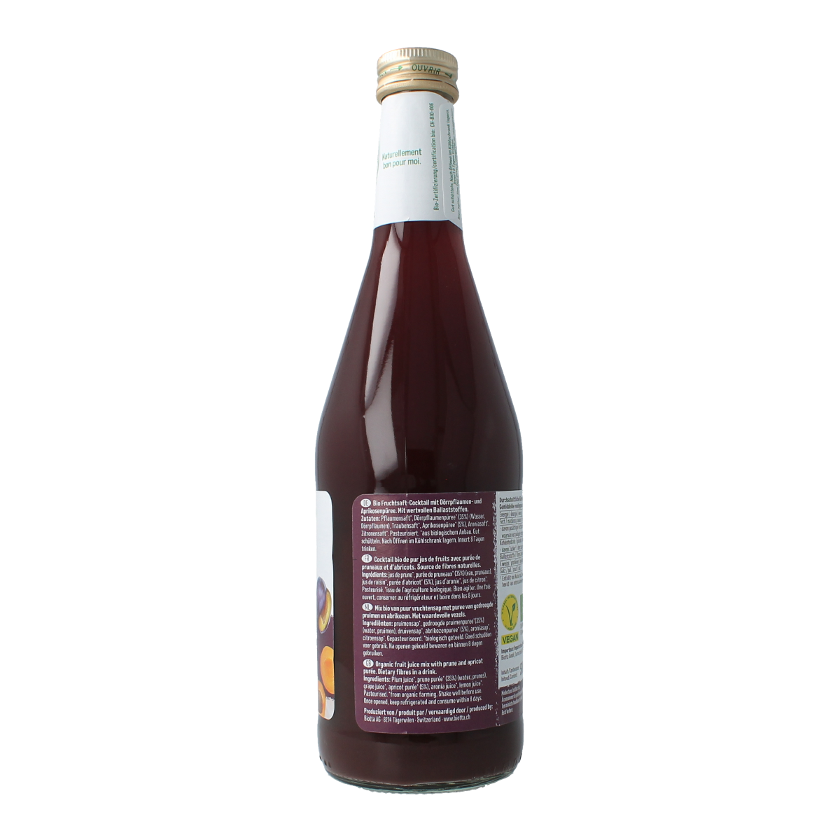 Biotta Pruimensap bio 500ml natural juice in a clear bottle, showcasing fresh citrus fruits and vibrant labels.
