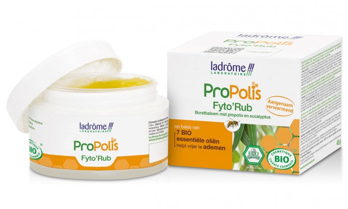 Ladrome Fyto rub borstbalsem with eucalyptus in a 45g jar, used for body care and soothing chest discomfort.