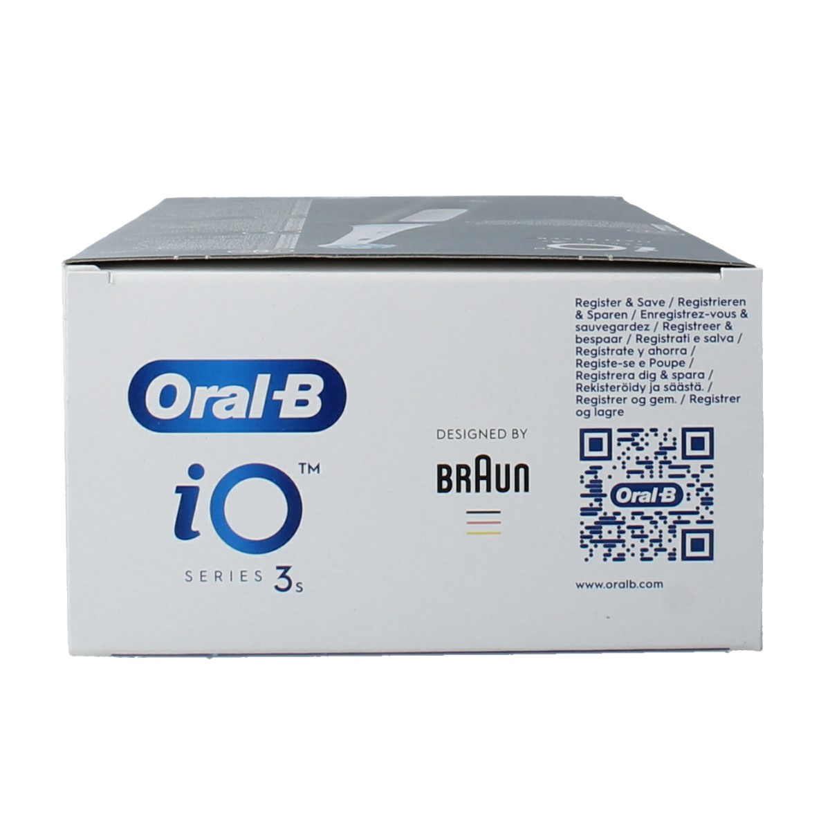 Oral B electric toothbrush IO3S in matte black with replaceable brush head, designed for effective teeth cleaning.