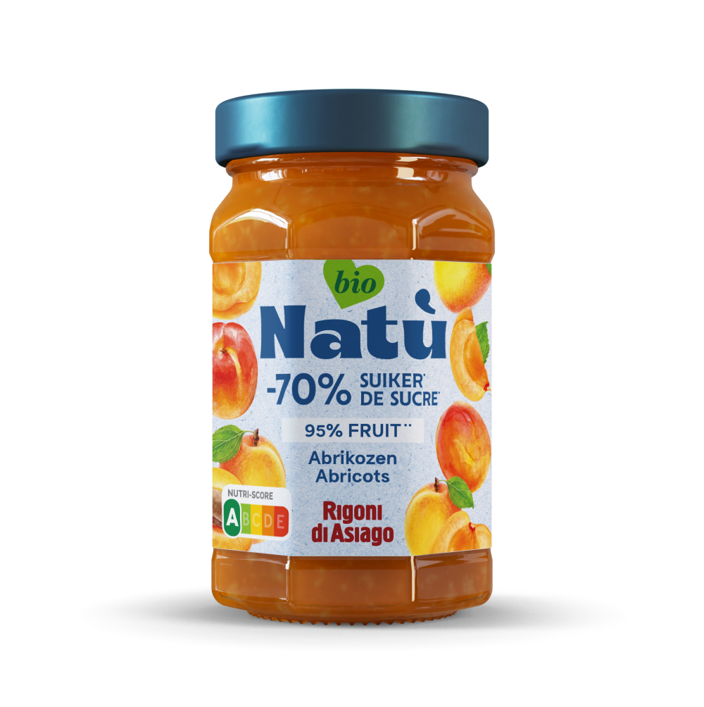 Natu bio apricot jam spread on bread, 240g jar, natural fruit preserves with apricot pieces, for breakfast or snacks.