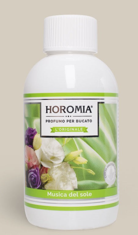 Horomia Wasparfum Musica del Sole 250ml bottle of fabric softener with floral scent, shown in clear bottle with label.