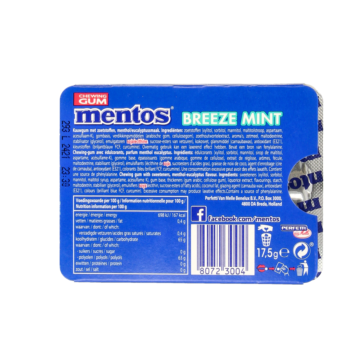 Mentos Breeze Mint gum pack with 12 pieces, soft chewing gum in a colorful Mentos packaging, fresh mint flavor.