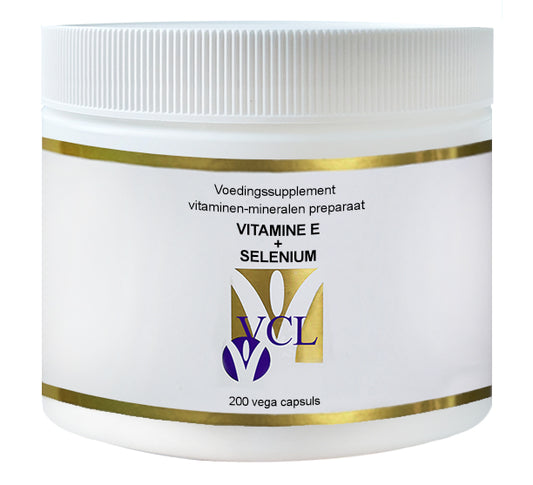 Vital Cell Life Vitamin E and selenium vegetarian capsules, dietary supplement in softgel form, showing the product packaging.