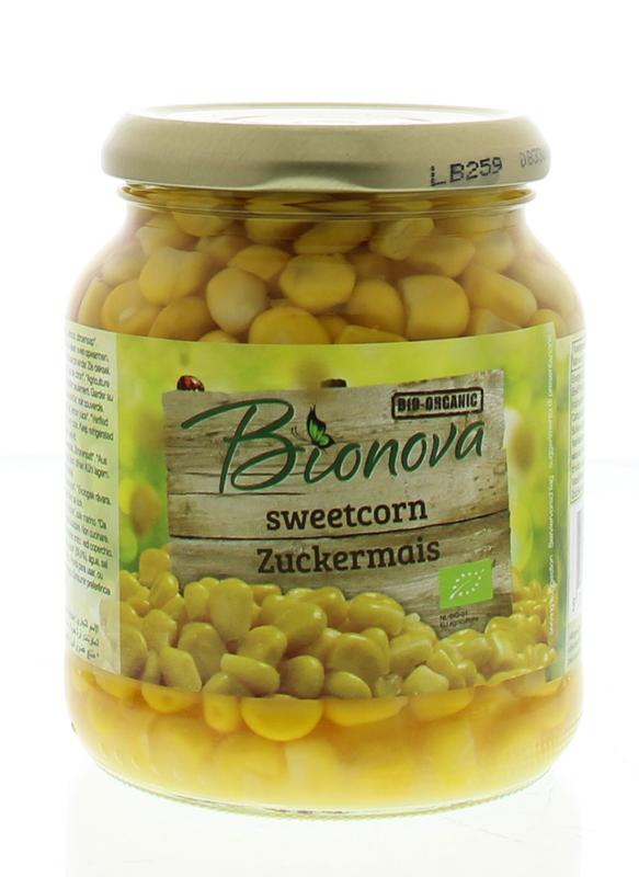 Bionova biologische suikermais in 340g verpakking, fresh and sweet corn ears, part of organic vegetables and fruits collection.