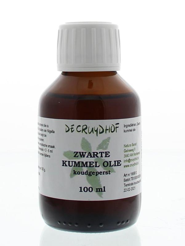 Cruydhof Zwarte Kummel olie in 100ml bottle, cold-pressed herbal remedy with black cumin seeds, for culinary and medicinal use.
