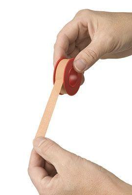 Hekaplast Hechtpleister textiel ring 5m x 1.25cm, fabric adhesive bandage for wound care, shown in the image.