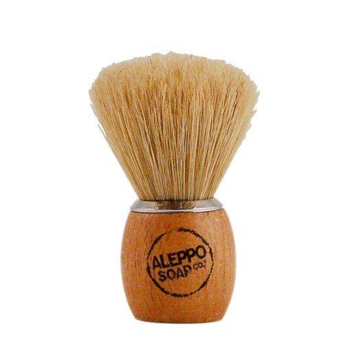 Aleppo Soap Co Scheerkwast 8cm for shaving and hair removal, natural brush with wooden handle, used for grooming and skincare.
