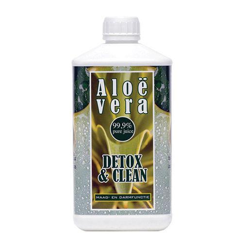 Livinggreens Aloe vera sap in a 1-liter bottle, natural drink and juice, healthy aloe vera beverage, clear label and bottle.