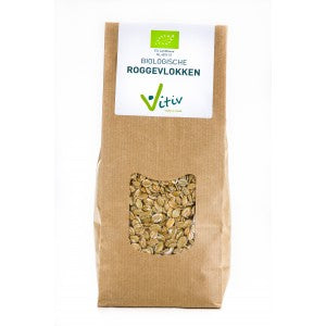 Vitiv bio Roggevlokken ontbijtgranen in een kom, close-up van de 500 gram verpakking van Vitiv.