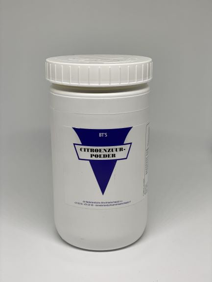BT'S Citroenzuurpoeder 800g, a souring agent for sauces and flavorings, shown in a clear container with a white background.