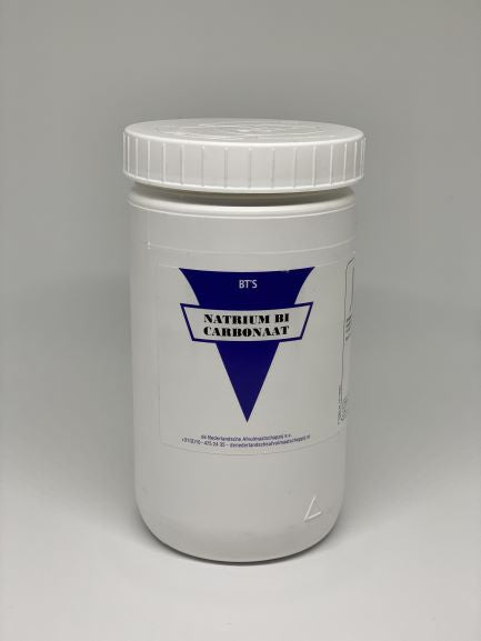 BT'S Natrium bicarbonaat 1kg for bath and shower, showing a container of baking soda used for personal care and hygiene.