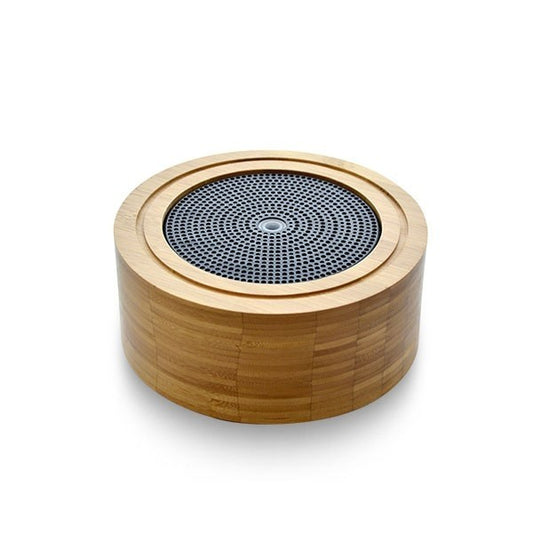 Volatile Geurverspreider Elia diffuser with sleek design, shown in close-up, ideal for scent diffusion in home or office spaces.