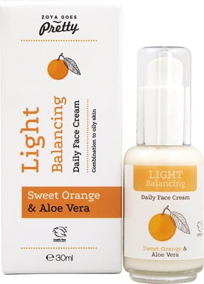 Zoya Goes Pretty Light balancing daily face cream in 30ml jar, natural skincare for balanced and healthy skin.