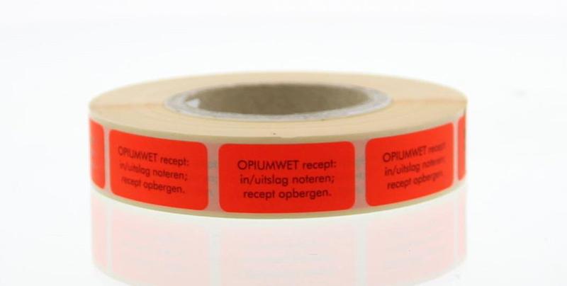 Spruyt Hillen opiumwet stickers, 1000 labels, rectangular etiketten with warning text, designed for regulatory compliance.