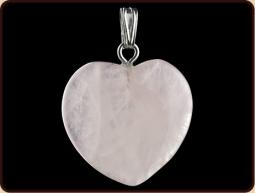 Ruben Robijn heart-shaped pink quartz pendant, 20mm, with a silver hanger, designed for jewelry making or wearing.