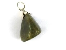 Ruben Robijn labradorite gemstone hanger with silver setting, showcasing vibrant blue and green hues in a natural stone pendant.