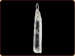 Ruben Robijn Edelsteenhanger lemurisch kristal, 1 piece, featuring a sparkling lemurisch crystal pendant on a hanger.