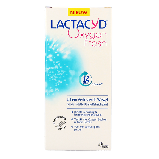 Lactacyd Oxygen Fresh intimate wash bottle for women, 200ml, with label showing product details and branding.