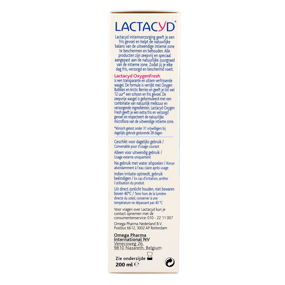 Lactacyd Oxygen Fresh intimate wash bottle, 200ml, for women's hygiene, with blue and white packaging and product label.