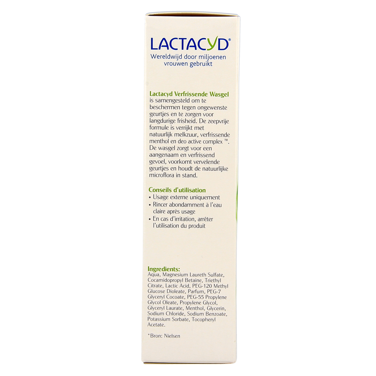 Lactacyd Wasemulsie verfrissend for women, 200ml bottle, feminine hygiene product with a white and blue label.