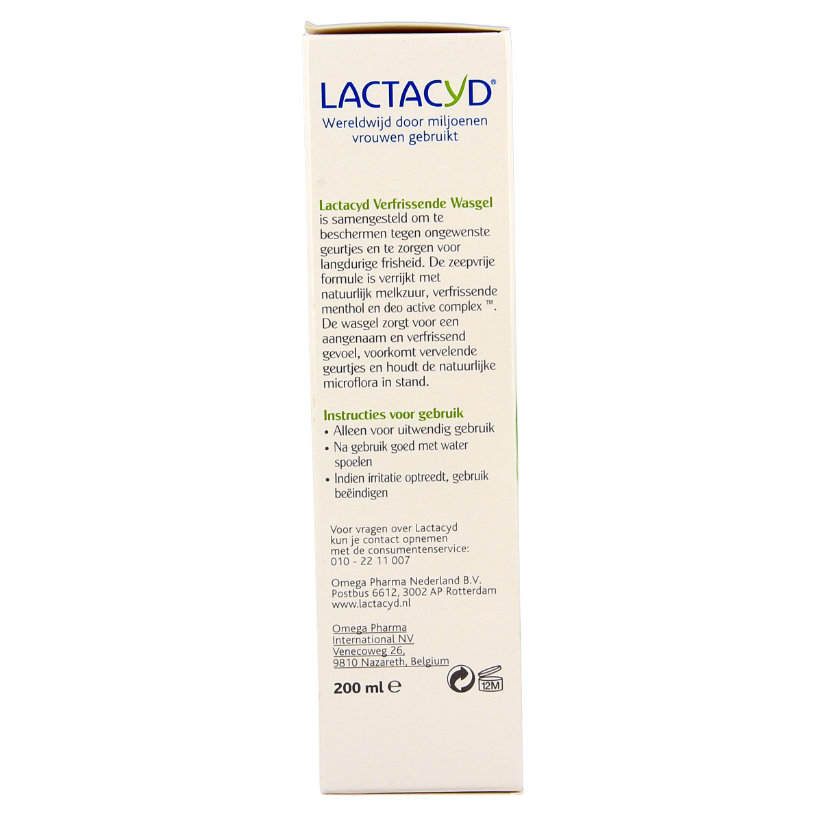 Lactacyd Wasemulsie verfrissend, 200ml, dameshygiëne product with a white bottle and blue cap, used for feminine freshness and hygiene.