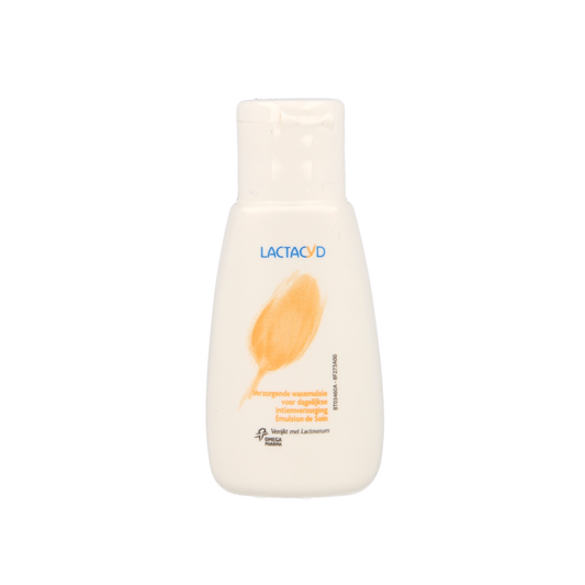 Lactacyd Wasemulsie verzorgend, 50ml, feminine hygiene product by Lactacyd, showing the bottle and packaging.