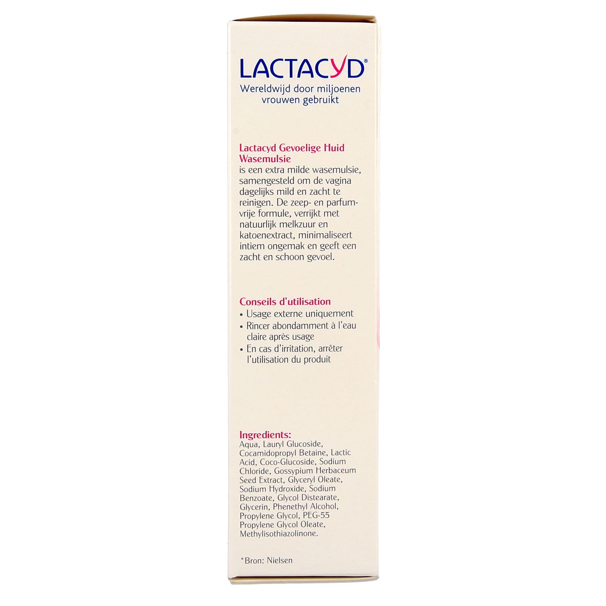 Lactacyd Wasemulsie gevoelige huid, 200ml, dameshygiëne product for sensitive skin, in a white bottle with blue accents.