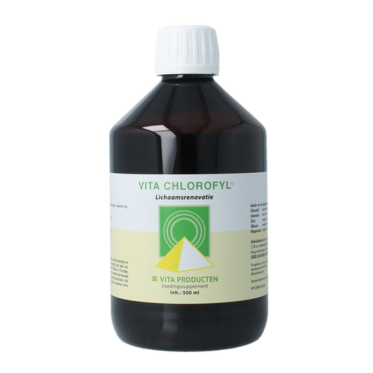 Vita Chlorofyl 500ml herbal supplement bottle from Vita Kruidenpreparaten with green label and cap, featuring plant imagery.