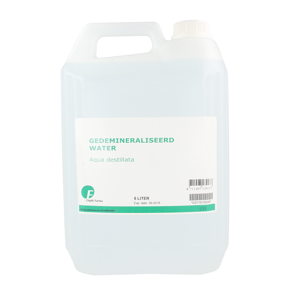 Chempropack gedemineraliseerd water 5L bottle, clear container with label, used for cleaning and industrial applications
