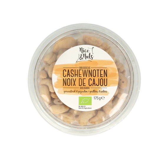 Roasted organic cashew nuts with sea salt from Nice & Nuts, 175 grams, in a close-up image showing the salted cashews