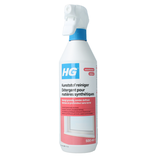 HG kunststof reiniger 500ml bottle, a cleaning product for plastic surfaces, shown in the image.