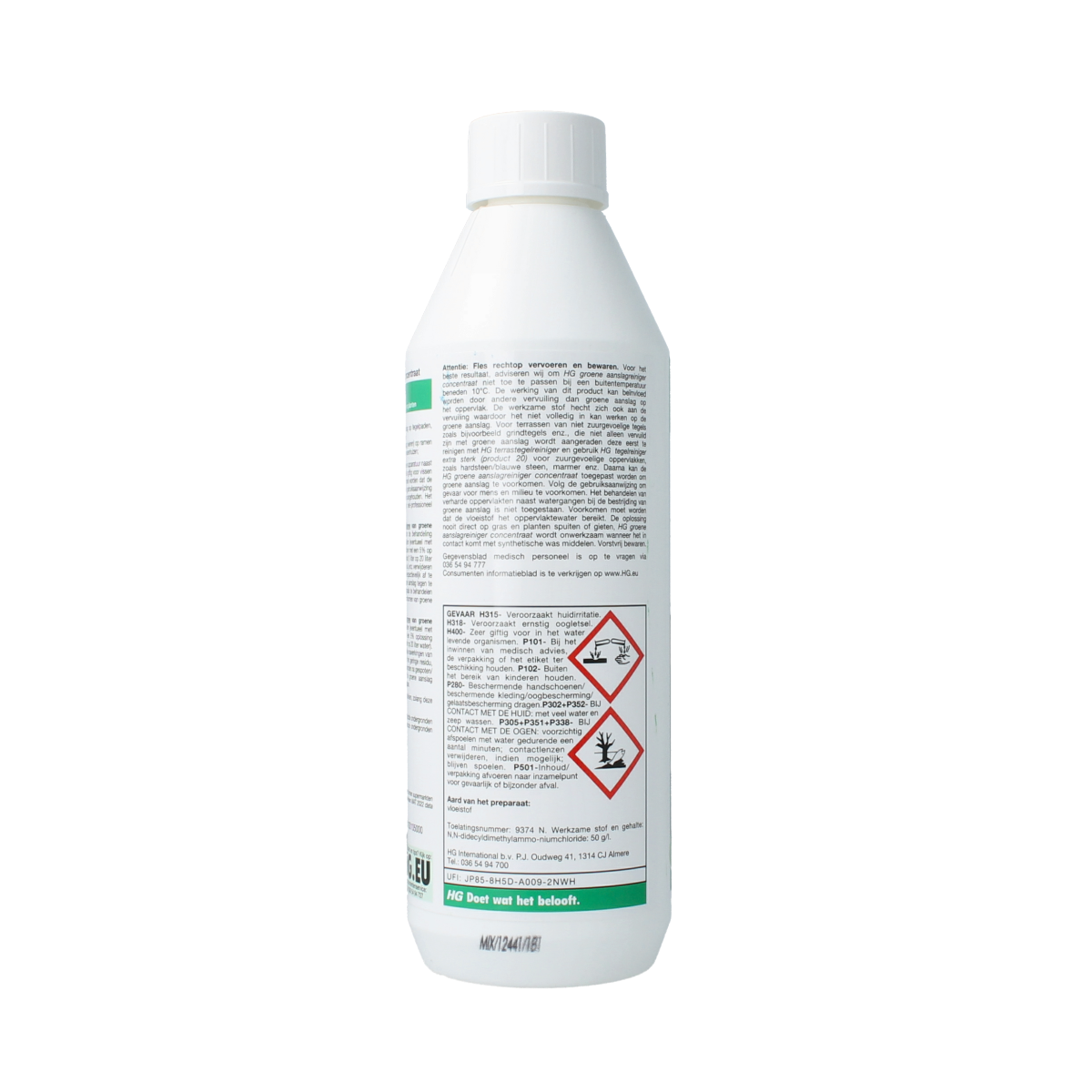 HG Groene aanslagreiniger concentraat 500ml, eco-friendly cleaning solution for removing green algae and moss from surfaces.