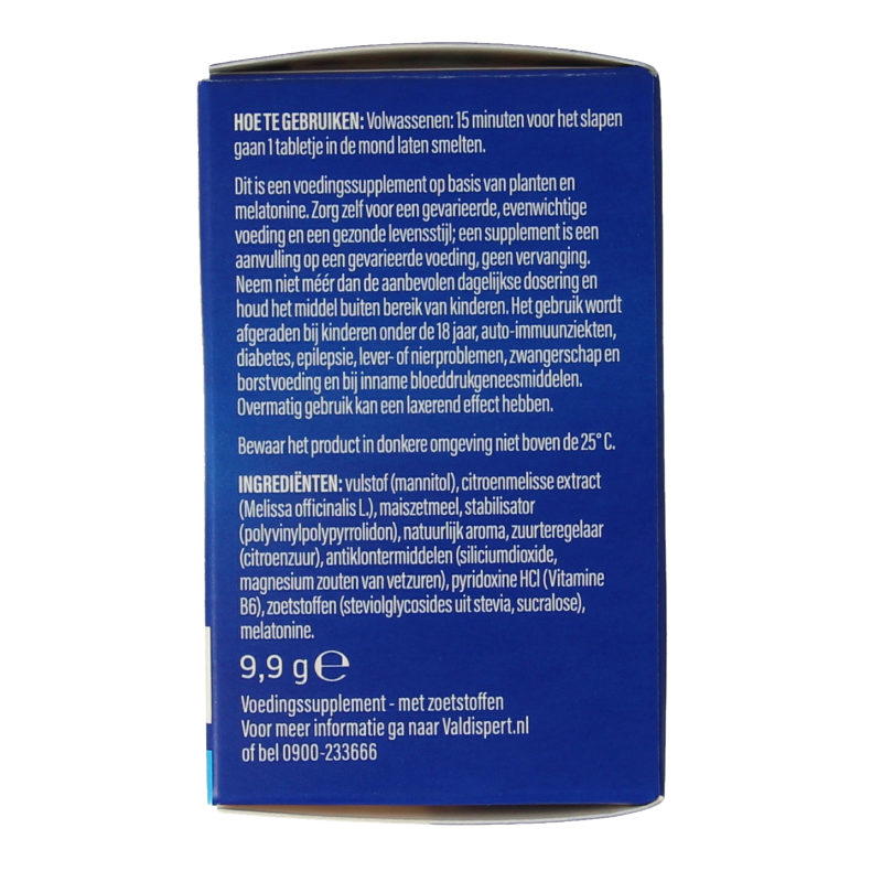 Valdispert Slaap smelttablet pack with 30 herbal sleep aid tablets, featuring natural ingredients in a blister pack.